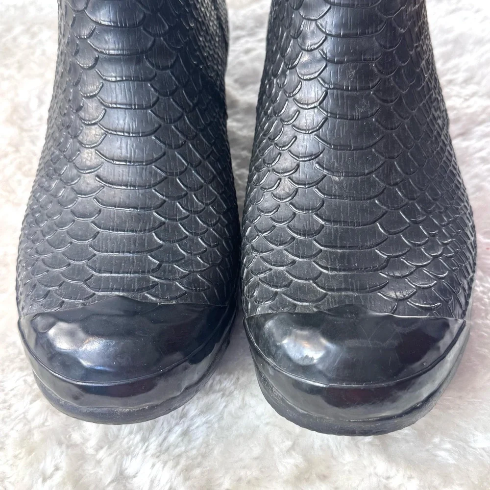 Hunter Black Embossed Original Tall Waterproof Boots Sz 7 - Picture 9 of 13